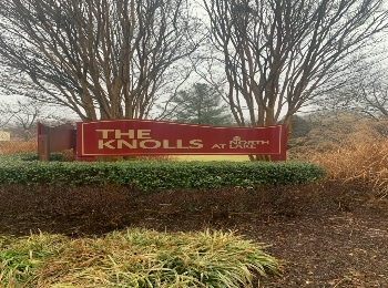 The Knolls at Lake Condominums